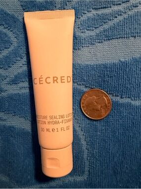🍄6/$26 Cecred moisture sealing lotion for hair 1oz NWT